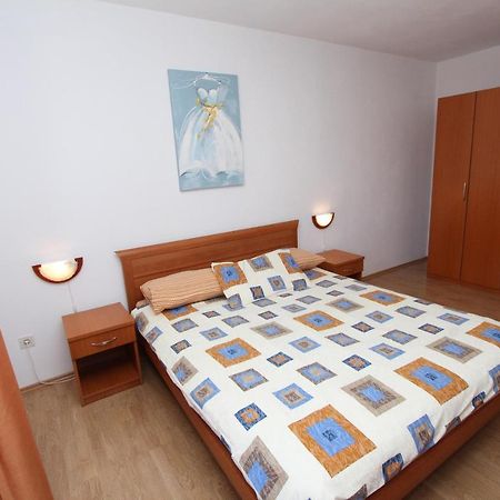 Apartments Denise Ровинь Экстерьер фото