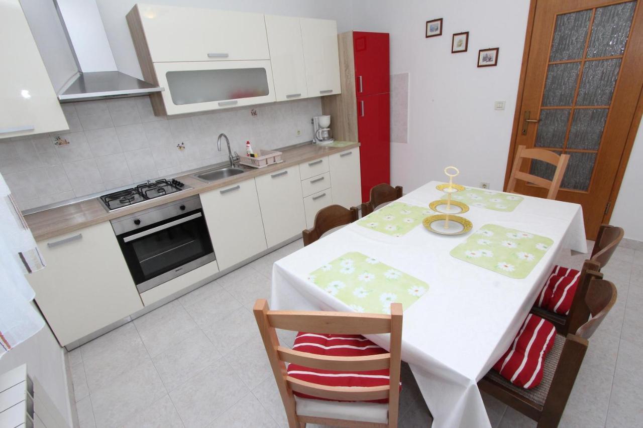 Apartments Denise Ровинь Экстерьер фото