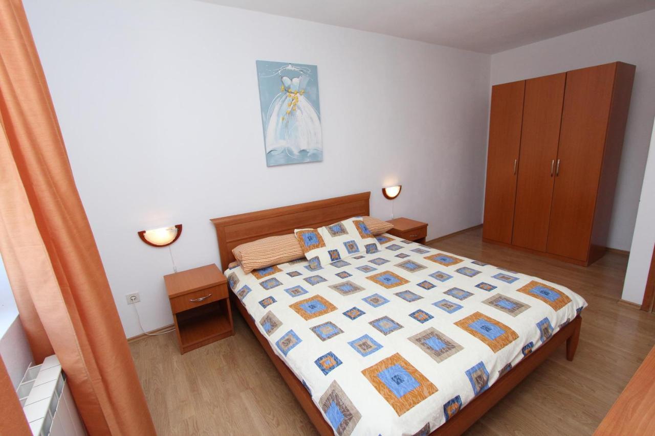 Apartments Denise Ровинь Экстерьер фото