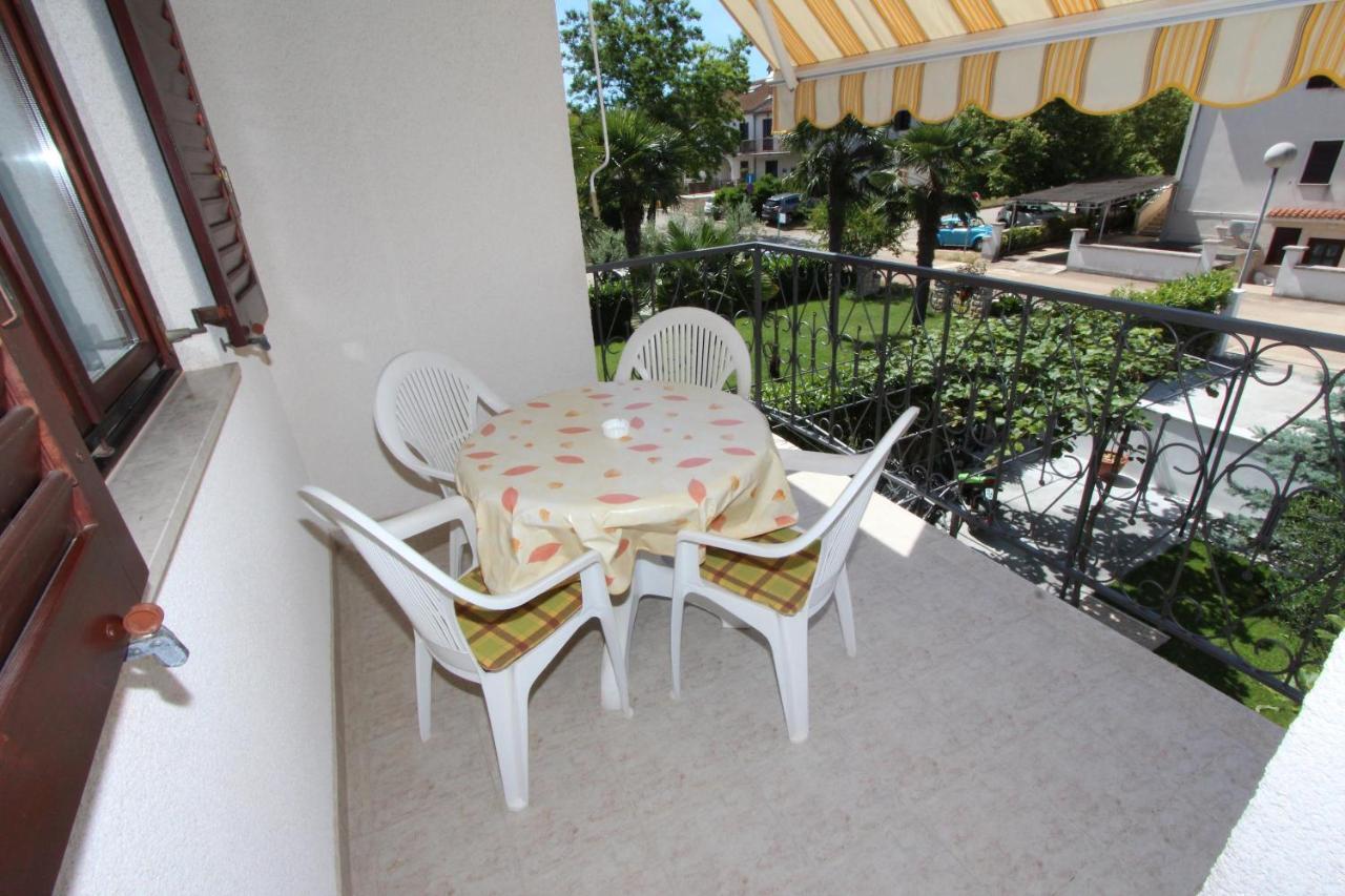 Apartments Denise Ровинь Экстерьер фото