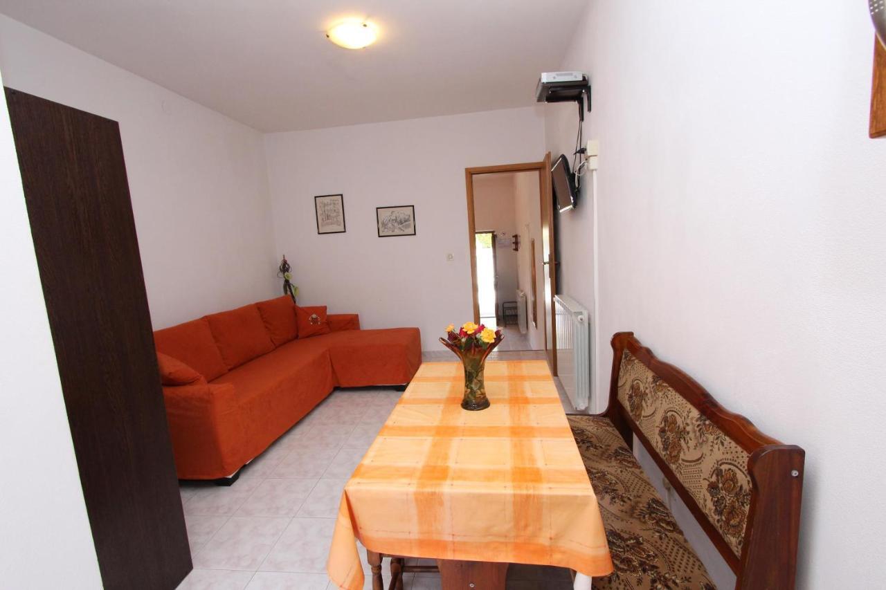 Apartments Denise Ровинь Экстерьер фото