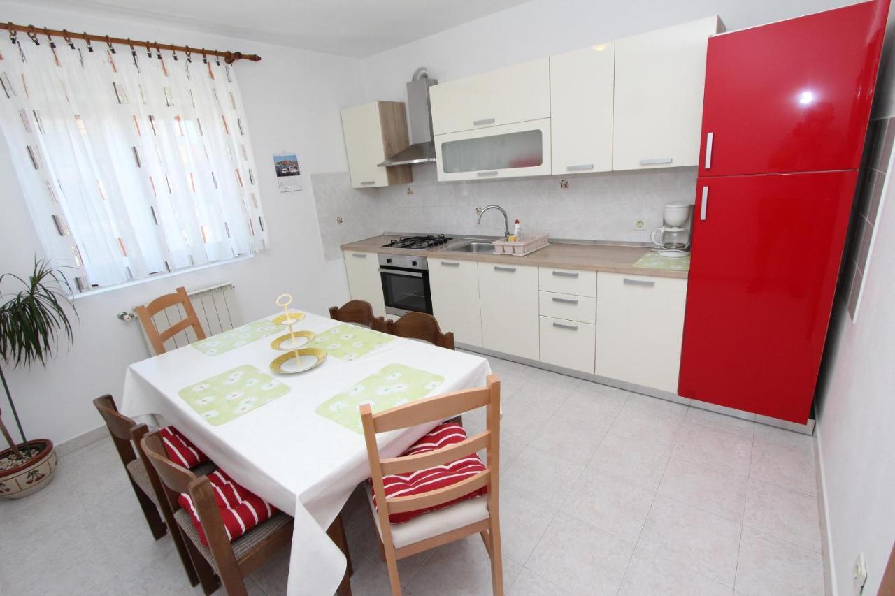 Apartments Denise Ровинь Экстерьер фото