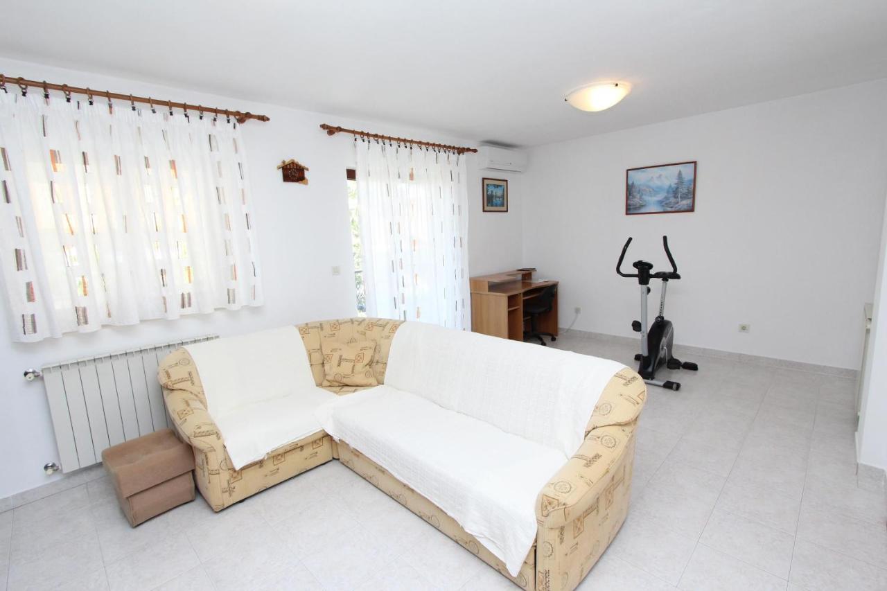 Apartments Denise Ровинь Экстерьер фото